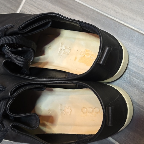 Ecco leather sneakers size 42 (fits US11) - Picture 4 of 5